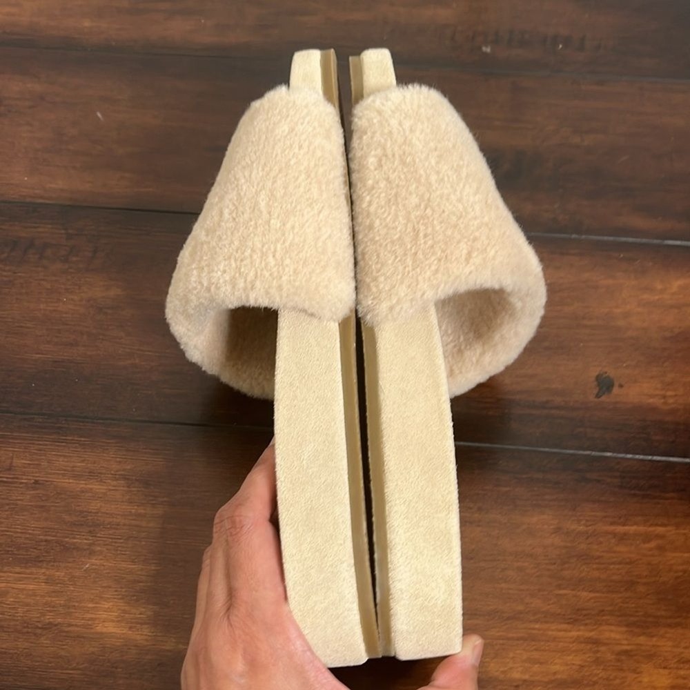 Johnny Was Calme Faux Fur Slide Women's size 10  New - Picture 8 of 9